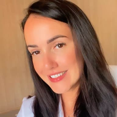 Psicóloga Bárbara Souza de Faria
