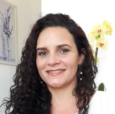 Psicóloga Cristiane Aparecida da Cruz