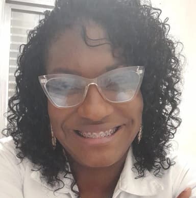 Psicóloga Fernanda Soares Farias