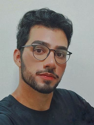 Psicólogo Lucas Figueiredo Prado