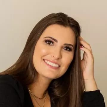 Psicóloga Mayara de Oliveira Zandonai
