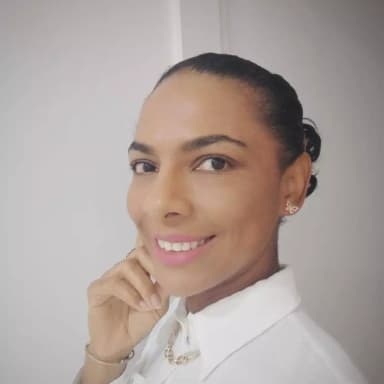 Psicóloga Silvânia Lopes dos Santos