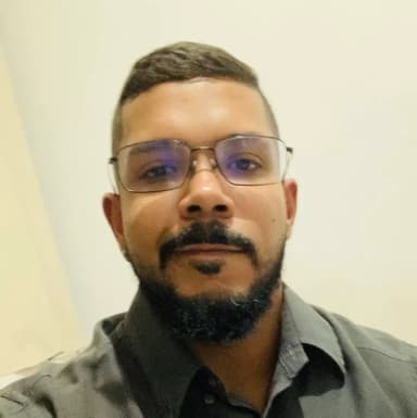 Psicólogo Vitor Brito Ferreira
